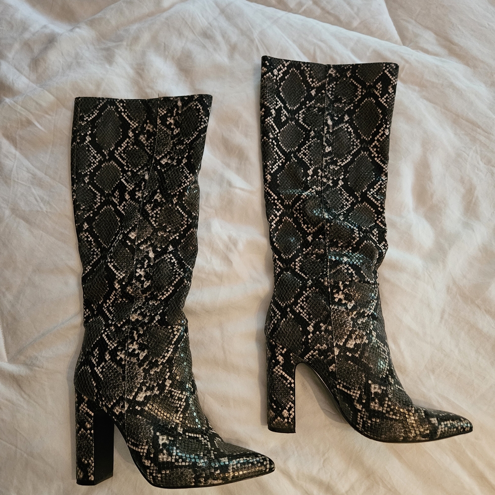 Steve Madden Green Snakeskin Heeled Boots